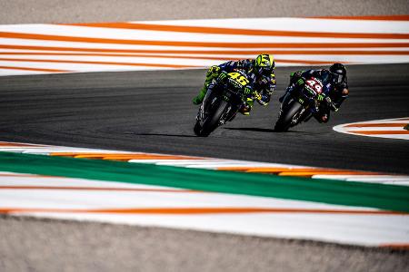 Hamilton testet MotoGP-Bike: Rossi 