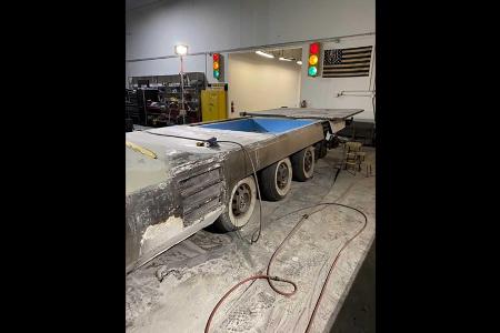 Das längste Auto der Welt ist ein Cadillac Eldorado mit 26 Rädern