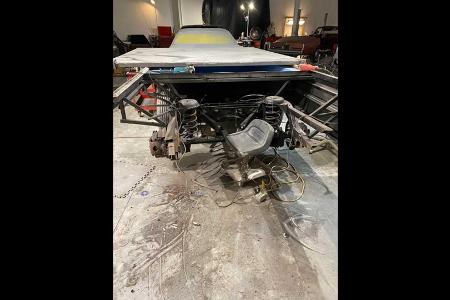 Das längste Auto der Welt ist ein Cadillac Eldorado mit 26 Rädern