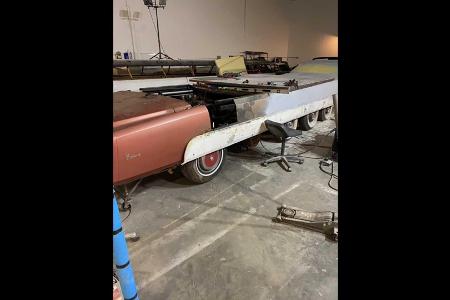 Das längste Auto der Welt ist ein Cadillac Eldorado mit 26 Rädern