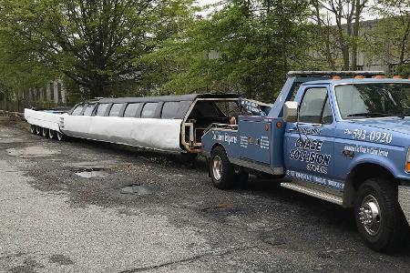 Das längste Auto der Welt ist ein Cadillac Eldorado mit 26 Rädern