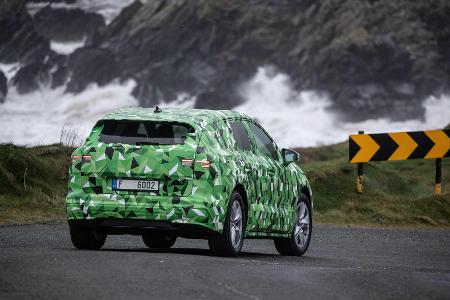 Skoda Enyaq iV: Offizielle Erlkönig-Bilder und Infos zum neuen Elektro-SUV