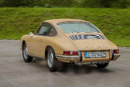 Zeitreise: Unterwegs im Porsche 911 von 1966