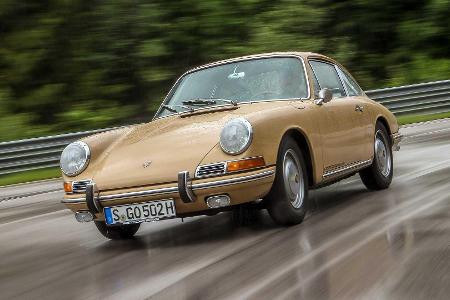 Zeitreise: Unterwegs im Porsche 911 von 1966