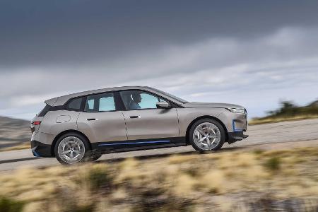 Aus BMW Vision iNext wird BMW iX: Elektro-SUV kommt Ende 2021