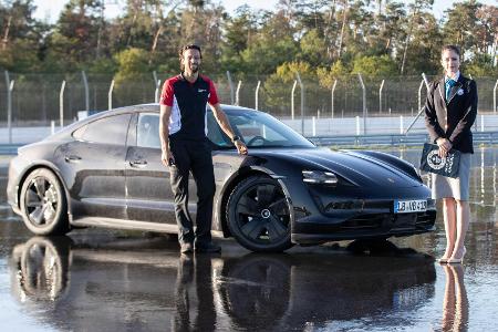 Porsche Taycan driftet ins Guinness-Buch der Rekorde