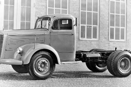 Mercedes-Benz L 6600: Legendärer Laster