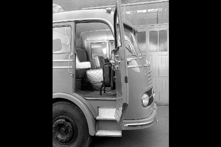 Mercedes-Benz L 6600: Legendärer Laster