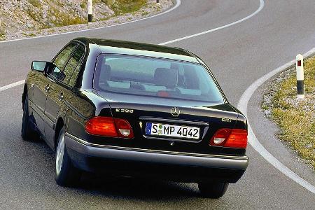 Mercedes E-Klasse (W 210): Der Vier-Augen-Benz wird 25