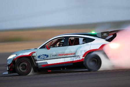 Ford Mustang Mach-E 1400: Superstarke Rennmaschine