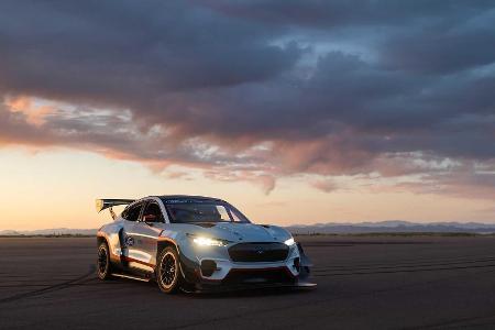 Ford Mustang Mach-E 1400: Superstarke Rennmaschine