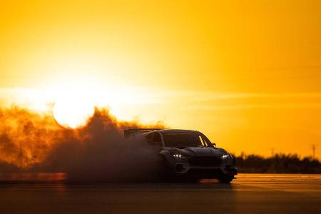 Ford Mustang Mach-E 1400: Superstarke Rennmaschine