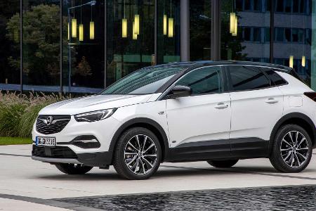 Opel Grandland X Hybrid4: Wie man den Plug-in-Hybrid auflädt