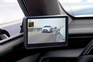 Lexus ES 300h mit Kamerasystem statt Außenspiegeln