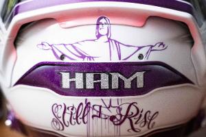 Neues Helmdesign für Lewis Hamilton: Violett in die Formel-1-Saison 2020!