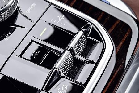 BMW X5 und X6 xDrive40d mit neuem Reihensechszylinder-Diesel