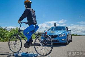 Notbremsassistenten im ADAC-Test
