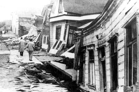 8_Valdivia Erdbeben 1960 United Archives International.jpg