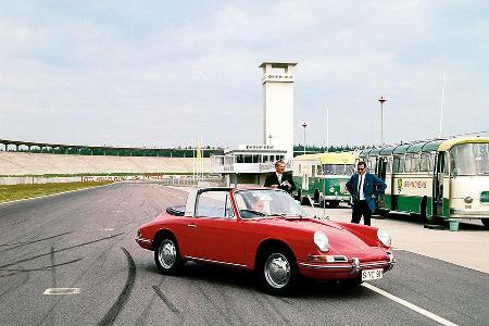1967: Porsche 911 Targa. Seit 1965 gibt es die Karosserieform Targa bei Porsche.