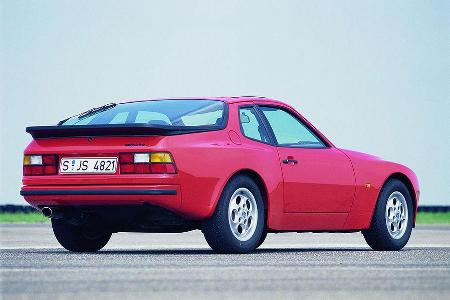 1982: Porsche 944 Coupé - Das Erfolgsmodell. Der 944 entwicklete sich im Lauf seiner Bauzeit (1981 bis 1991) zum erfolgreich...