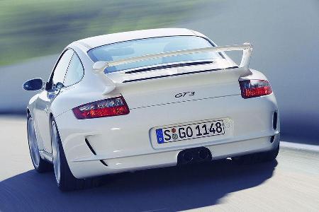 2006: Porsche 911 GT3 - 3,6-Liter-Saugmotor, 415 PS, 1.375 Kilogramm leicht und bis zu 310 km/h schnell.