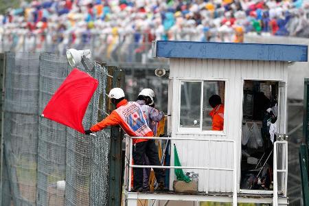 Rote Flagge - GP Japan 2014