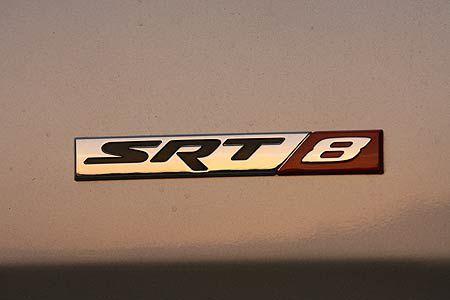 SRT ist so etwas wie AMG auf amerikanisch.