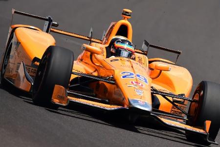 Motorschaden stoppt Alonso bei starkem Indy-500-Debüt - Sato gewinnt Motorschaden stoppt Alonso bei starkem Indy-500-Debüt - Sato gewinnt