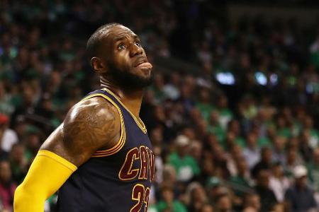 NBA: James-Villa in L.A. mit rassistischem Spruch beschmiert NBA: James-Villa in L.A. mit rassistischem Spruch beschmiert