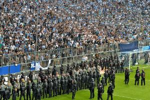 Skandalspiel in München: Polizei bat offenbar um Fortsetzung