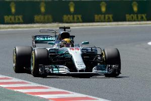 Formel 1: Hamilton holt Pole in Barcelona vor Vettel