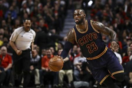NBA: James führt Cavaliers mit Play-off-Rekord ins Finale