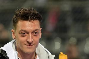 Özil: Schalke gehört nach oben