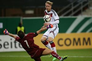 Fürth holt Stürmer Hofmann aus Brentford