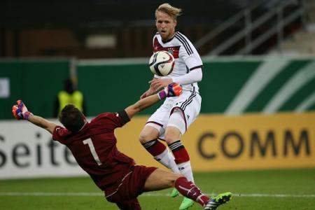 Fürth holt Stürmer Hofmann aus Brentford Fürth holt Stürmer Hofmann aus Brentford