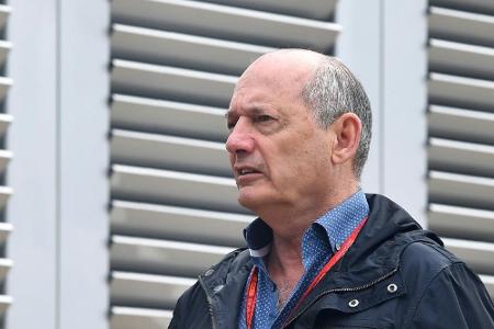 Nach 37 Jahren: Dennis verkauft Anteile und hört bei McLaren auf Nach 37 Jahren: Dennis verkauft Anteile und hört bei McLaren auf