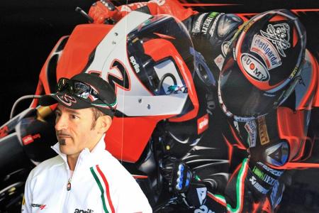 Ex-Weltmeister Biaggi bleibt auf Intensivstation Ex-Weltmeister Biaggi bleibt auf Intensivstation