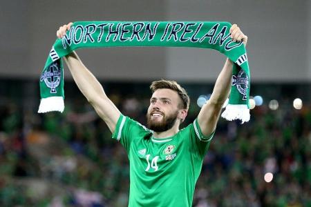 Nordirland weiter erster DFB-Verfolger - Tschechien nur Remis Nordirland weiter erster DFB-Verfolger - Tschechien nur Remis