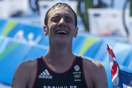 Triathlon: Alistair Brownlee und Duffy gewinnen vierten Lauf der WM-Serie