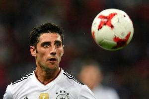 Halbzeittext Deutschland-Chile: Probleme für Löws Perspektivteam - 1:1 durch Stindl