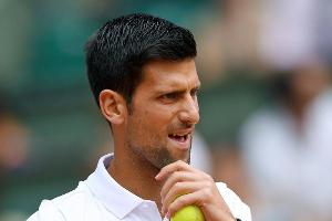 Fünfsatz-Sieg in Paris: Titelverteidiger Djokovic verhindert Drittrunden-Aus