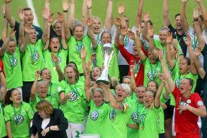 Wolfsburg: Ehrung für Double-Gewinner am "Tag der Niedersachsen"