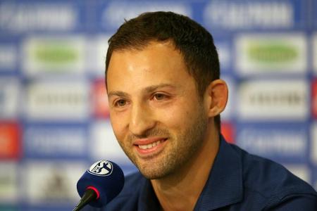 Trainer-Neuling Tedesco startet auf Schalke 