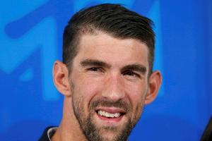 Rekord-Olympiasieger Phelps schwimmt gegen Weißen Hai