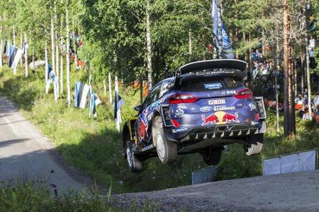 Rallye Finnland: Ogier mit Aufhängungsbruch, Außenseiter Lappi führt