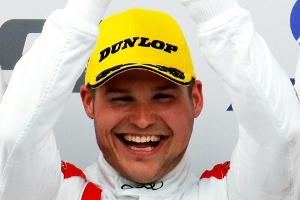 ADAC GT Masters: Erster Saisonsieg für Titelverteidiger De Philippi/Mies