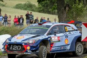Zweikampf bei Polen-Rallye: Neuville weiter knapp vor Tänak