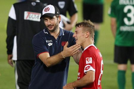 Mainz verliert erstmals unter Trainer Schwarz Mainz verliert erstmals unter Trainer Schwarz