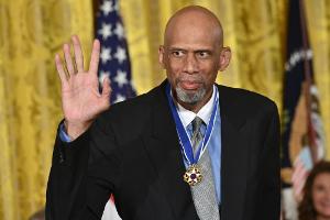 Abdul-Jabbar über Kritiker der NFL-Proteste: "Ihnen gefällt die Message nicht"