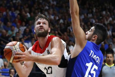 Bittere Niederlage gegen Israel: Erster Rückschlag für Basketballer Bittere Niederlage gegen Israel: Erster Rückschlag für Basketballer